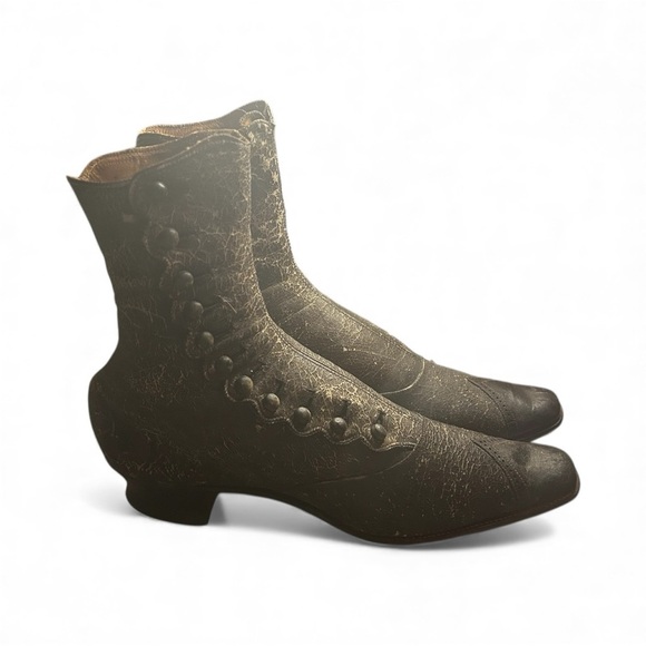 Shoes - Antique 1890s Victorian Women’s Button Boots